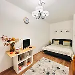 Green Apartment